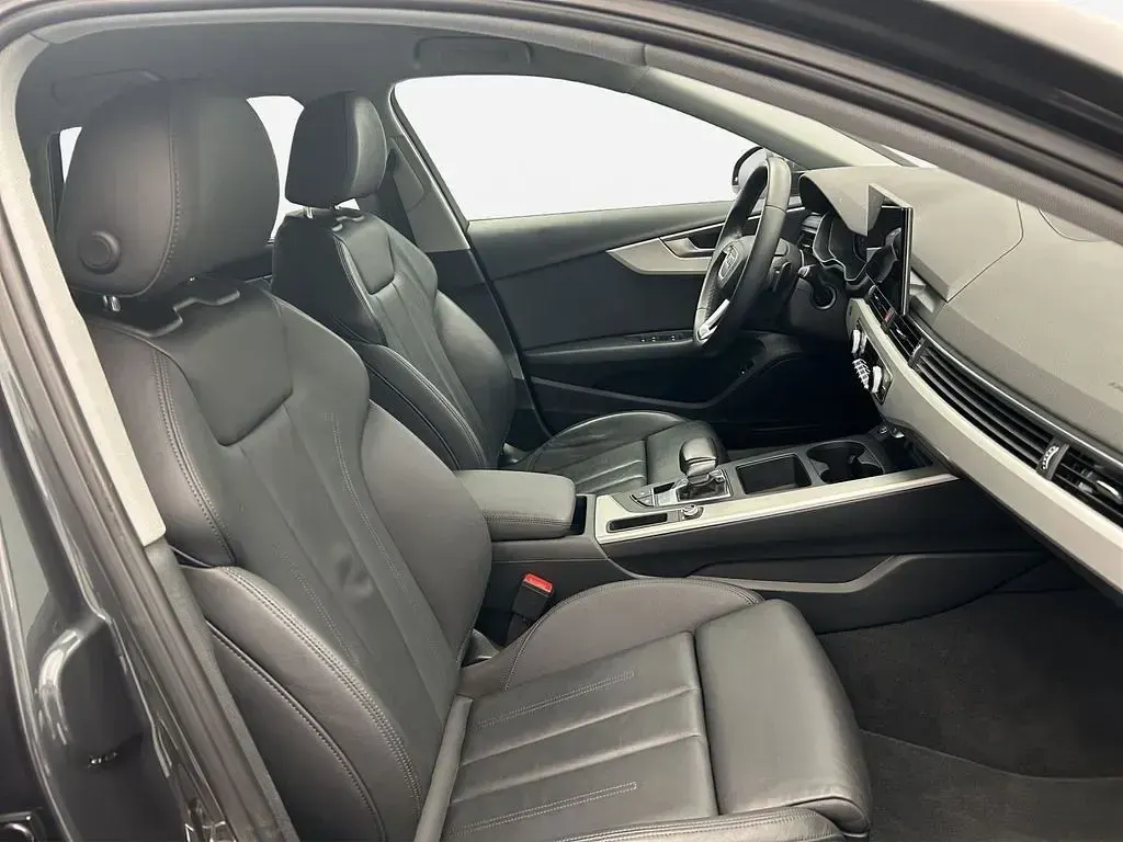 Gebraucht Audi A4 Advanced Plus 204 PS (150 kW) 2023 Manhattangrau metallic Kombi