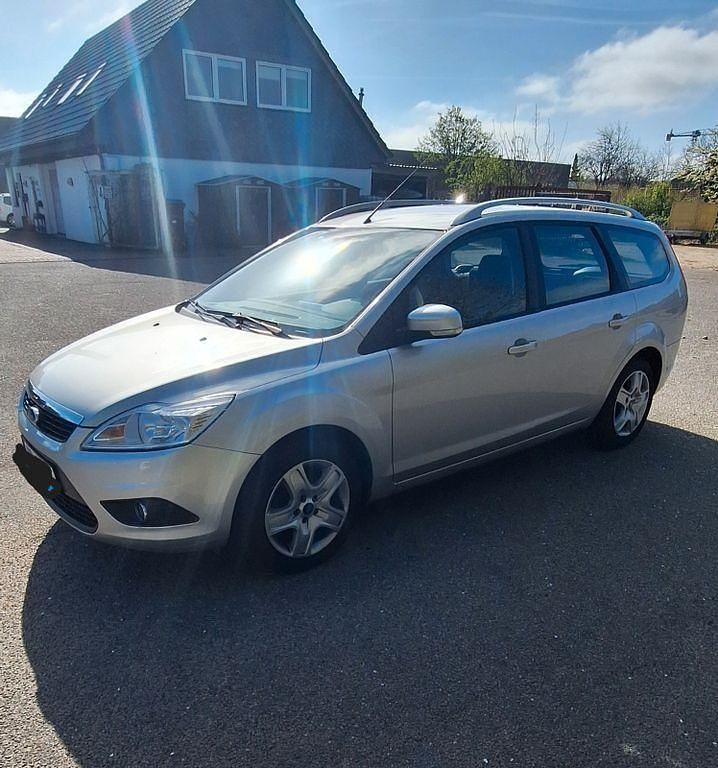Usata Ford Focus 101 CV (74 kW) 2010 Argento Berlina