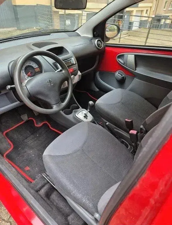 Gebraucht Peugeot 107 68 PS (50 kW) 2008 Rot Kleinwagen