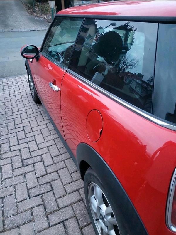 Gebraucht Mini Cooper 90 PS (66 kW) 2011 Rot Kleinwagen