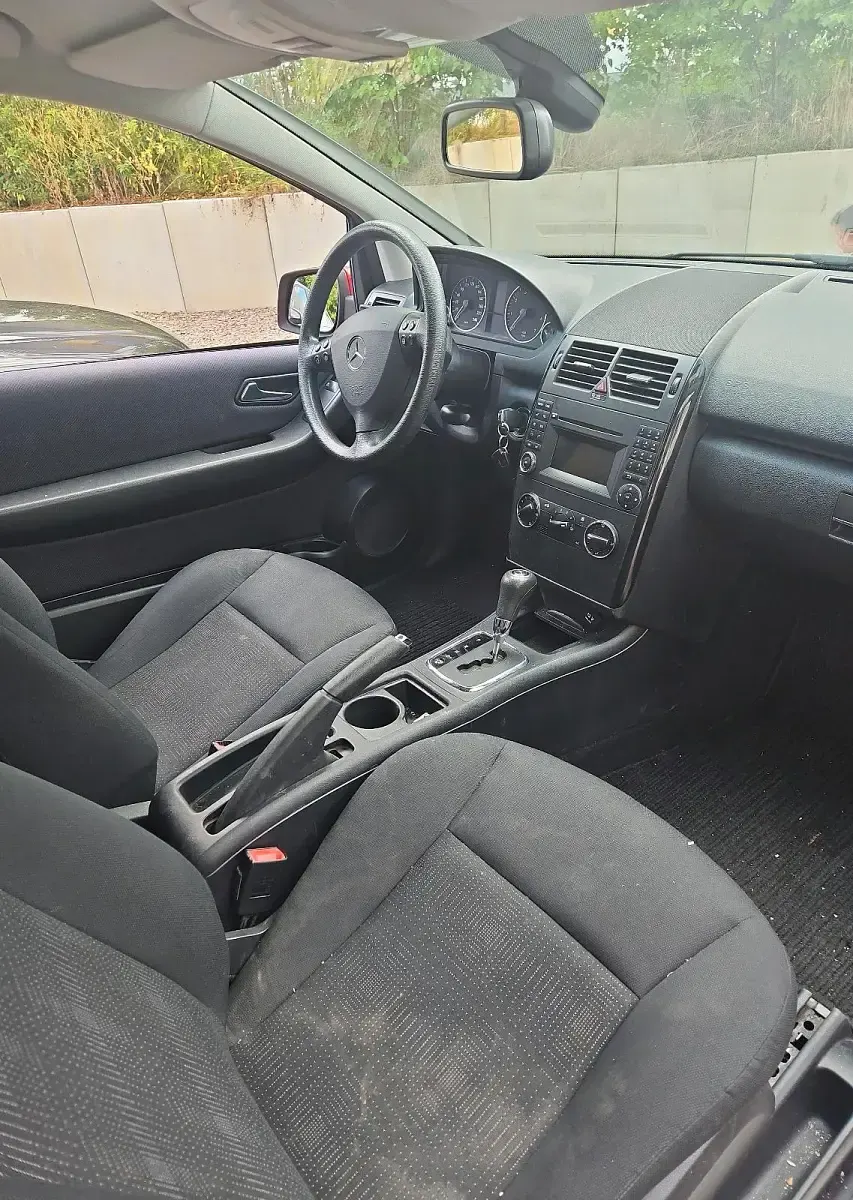 Gebraucht Mercedes A170 115 PS (84 kW) 2008 Rot Kleinwagen