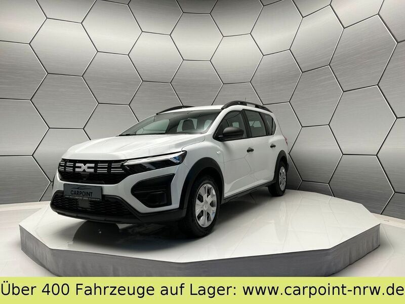Weiß Neu 2024 Dacia Jogger Essentiel Limousine | 18.990 € (Superpreis) - Bild 1/4