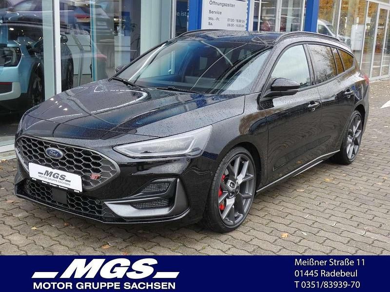 Agate black metallic Neu 2025 Ford Focus ST Kombi | 39.990 € (Guter Preis) - Bild 1/4