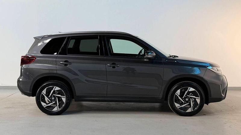 Neu Suzuki Vitara Comfort+ 129 PS (94 kW) 2025 Grau SUV