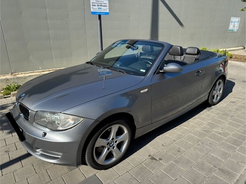 Silber Gebraucht 2009 BMW 120 Cabriolet Cabrio | 8.499 € (Guter Preis) - Bild 1/4