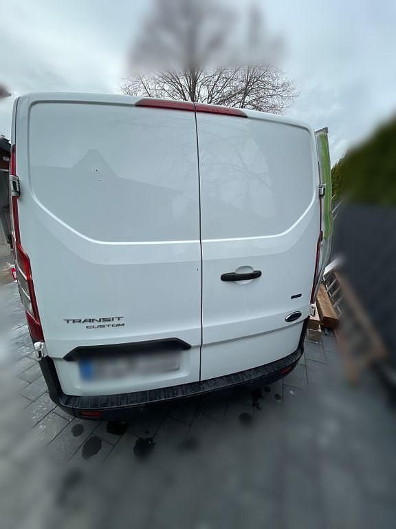 Gebraucht Ford Transit 105 PS (77 kW) 2018 Weiß Van / Kleinbus