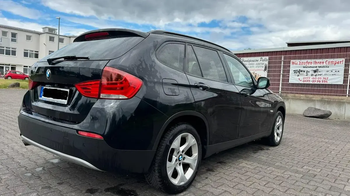Gebraucht BMW X1 177 PS (130 kW) 2011 Schwarz SUV