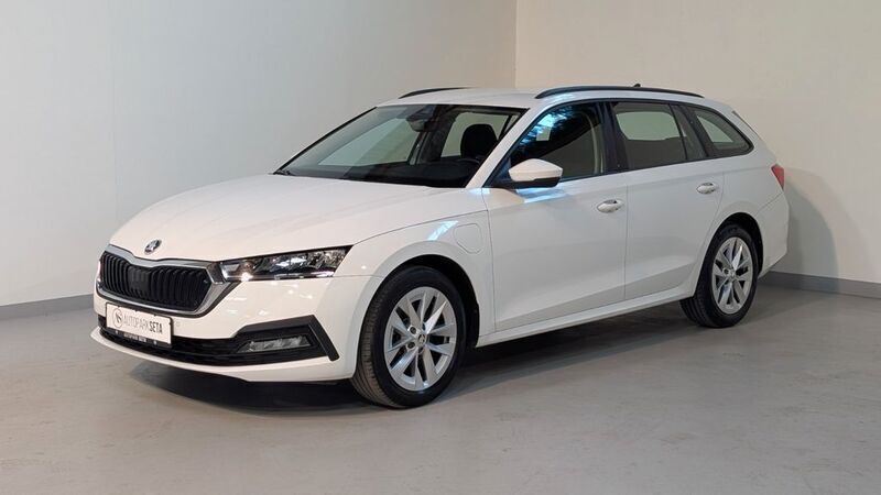 Weiß Gebraucht 2022 Skoda Octavia Kombi | 21.999 € (Superpreis) - Bild 1/4