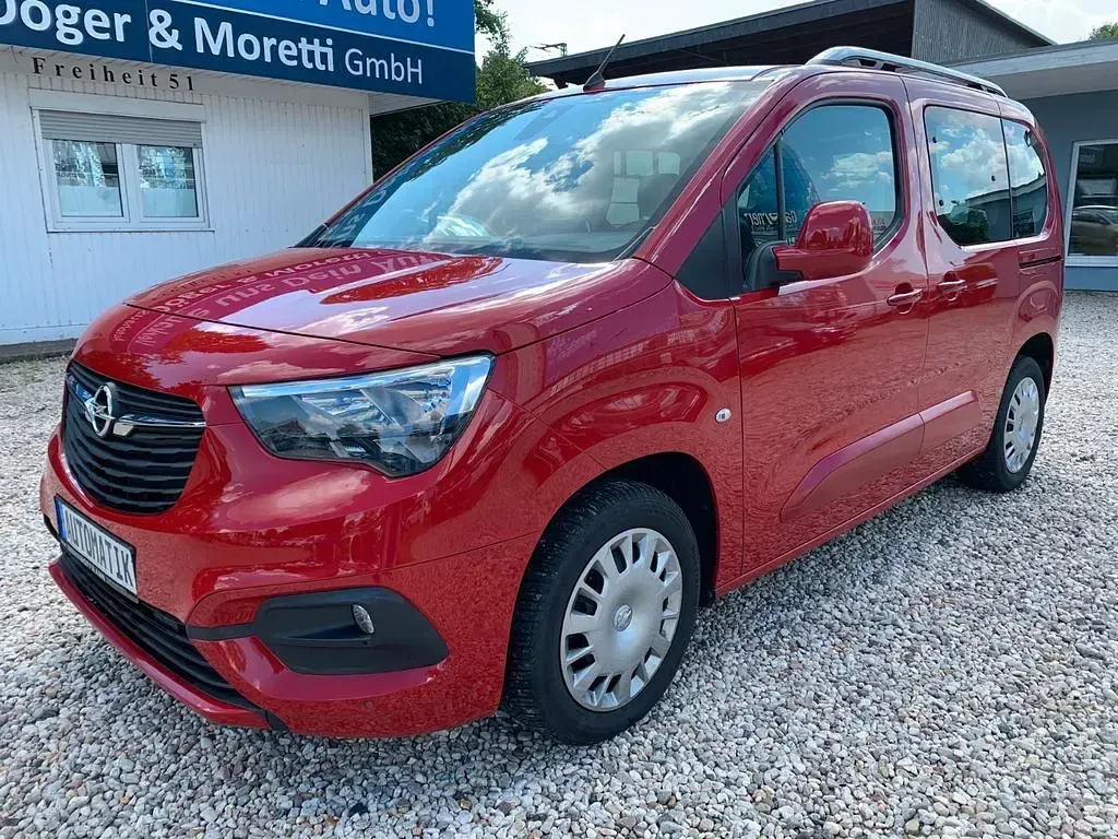 Gebraucht Opel Combo Life Edition 131 PS (96 kW) 2019 Rot Van / Kleinbus