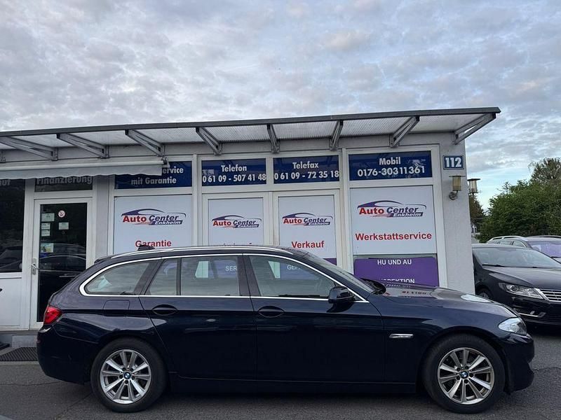 Gebraucht BMW 520 Sport Line 184 PS (135 kW) 2011 Blau Limousine