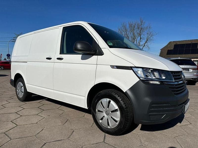 Gebraucht VW Transporter 90 PS (66 kW) 2023 Weiß Van