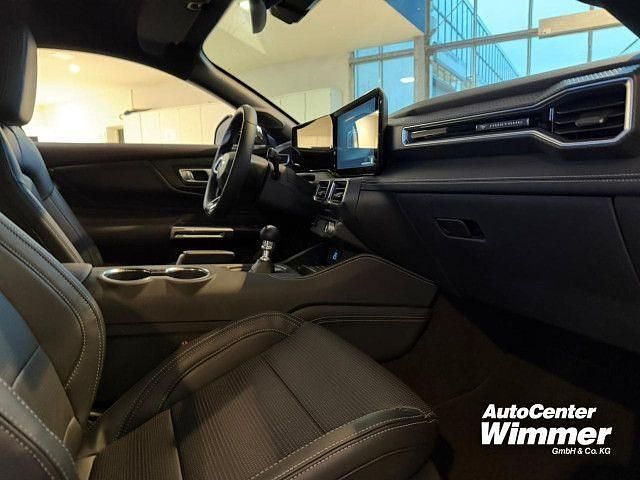 Neu Ford Mustang GT Fastback 446 PS (328 kW) 2025 Schwarz Coupé