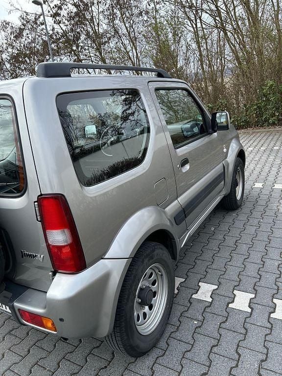 Gebraucht Suzuki Jimny 84 PS (61 kW) 2017 Silber SUV