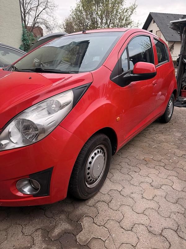 Gebraucht Chevrolet Spark LS 68 PS (50 kW) 2011 Rot Kleinwagen