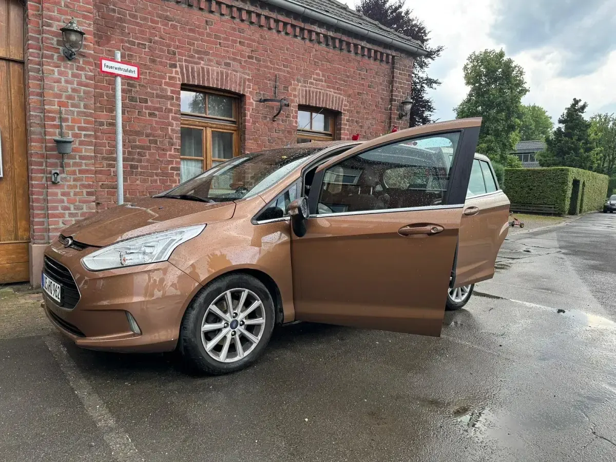 Gebraucht Ford B-MAX 101 PS (74 kW) 2016 Van / Kleinbus