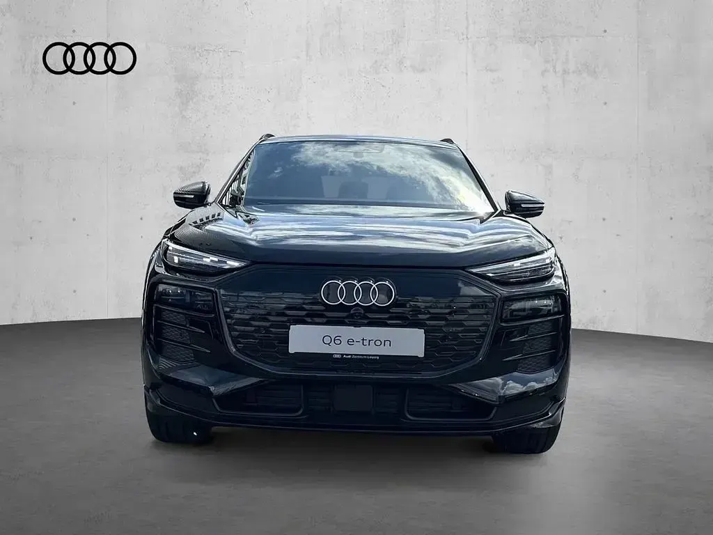 Neu Audi Q6 e-tron Sport 185 kW (252 PS) 2026 Schwarz SUV