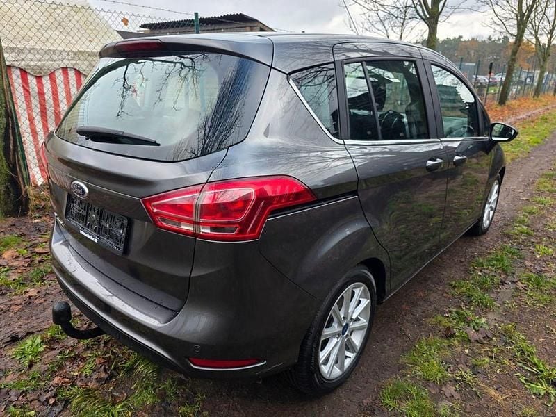 Gebraucht Ford B-MAX Titanium 105 PS (77 kW) 2017 Grün Van / Kleinbus