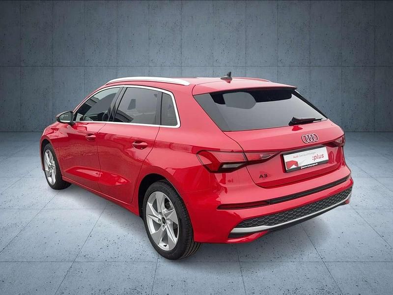 Gebraucht Audi A3 Advanced Plus 150 PS (110 kW) 2024 Progressivrot metallic Limousine