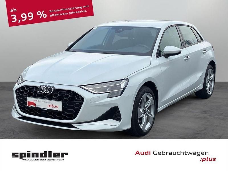 Gletscherweiß metallic Gebraucht 2024 Audi A3 Advanced Plus Limousine | 31.380 € (Fairer Preis) - Bild 1/4