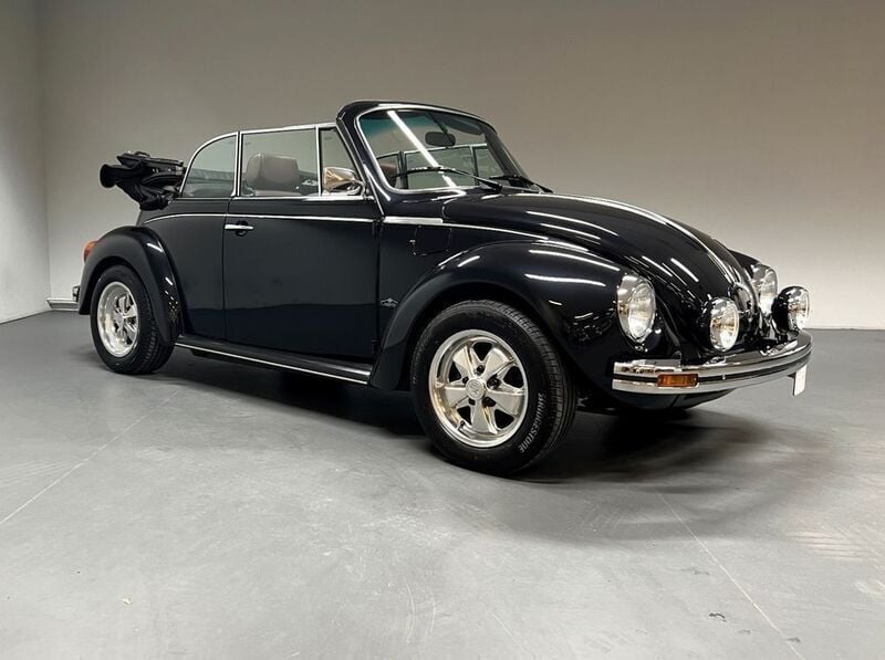 Schwarz Gebraucht 1976 VW Käfer Cabrio | 139.900 € - Bild 1/4