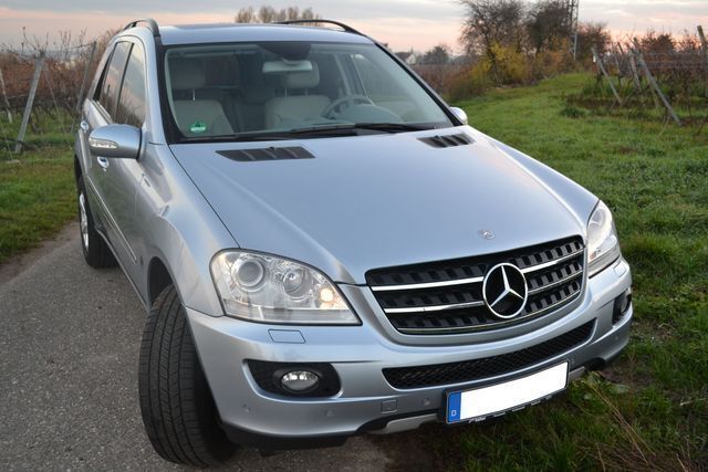 Gebraucht Mercedes ML280 190 PS (139 kW) 2005 Blau SUV