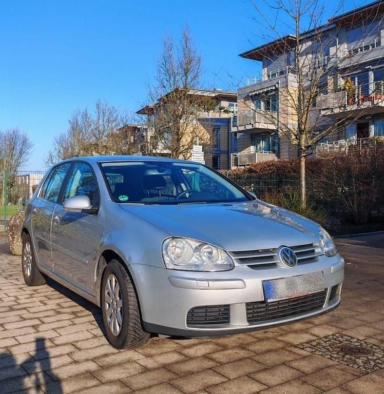 Gebraucht VW Golf IV Comfortline 102 PS (75 kW) 2005 Silber Limousine