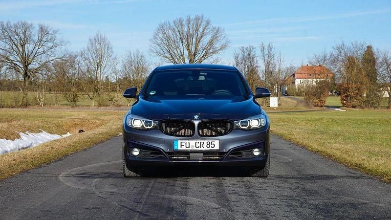 Gebraucht BMW 330 Gran Turismo Sport Line 258 PS (189 kW) 2017 Grau Limousine