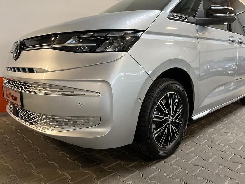 Neu VW Multivan Life 150 PS (110 kW) 2026 Silber Van