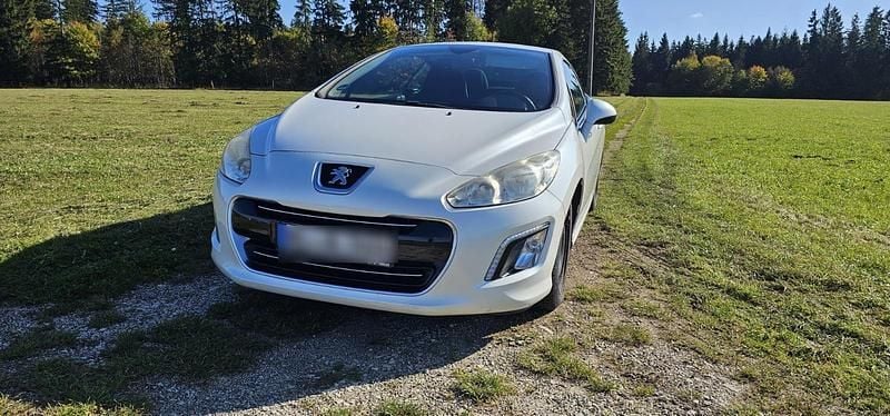 Gebraucht Peugeot 308 CC 120 PS (88 kW) 2011 Weiß Cabrio