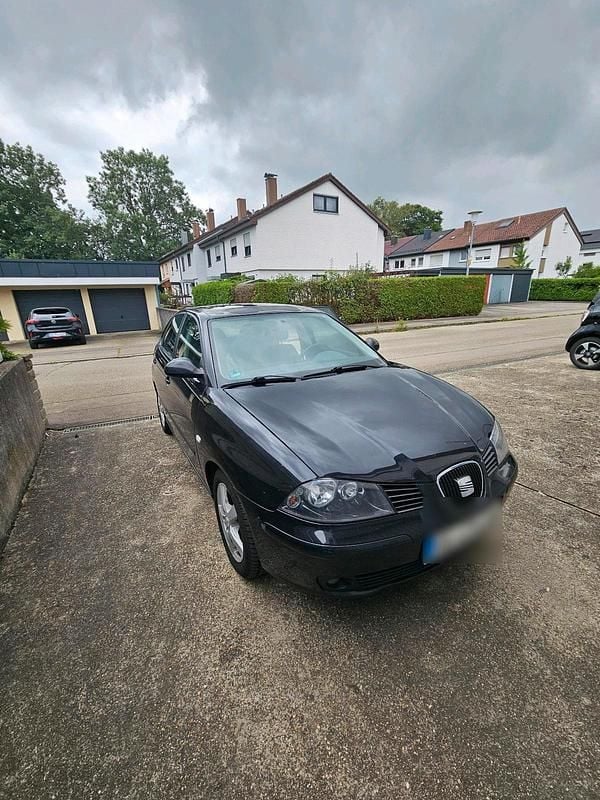 Schwarz Gebraucht 2003 Seat Ibiza Kleinwagen | 999 € (Superpreis) - Bild 1/4