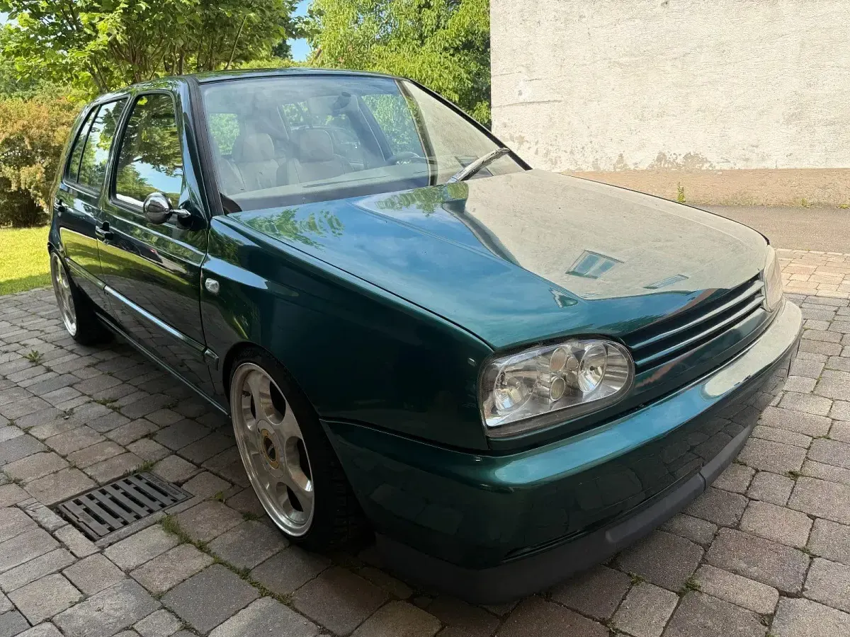 Gebraucht VW Golf III 101 PS (74 kW) 1996 Grün Kleinwagen