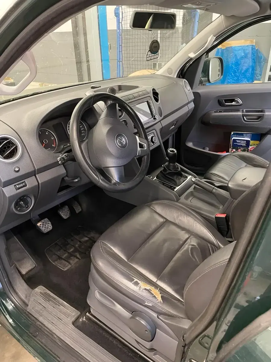 Używany VW Amarok 163 KM (119 kW) 2010 Zielony Pickup