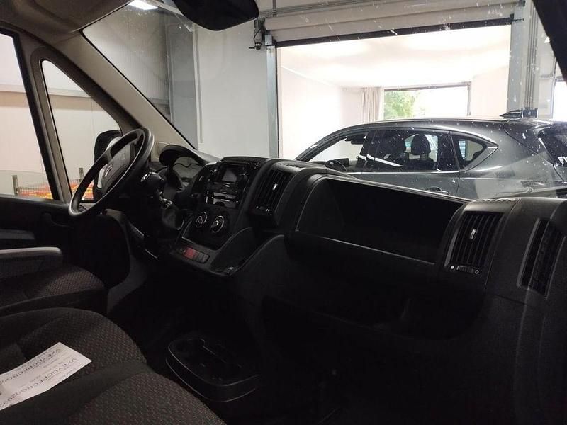 Gebraucht Opel Movano 165 PS (121 kW) 2024 Weiß Van