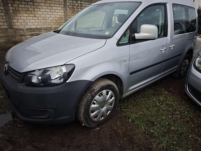 Gebraucht VW Caddy Trendline 102 PS (75 kW) 2012 Reflexsilber metallic Van / Kleinbus