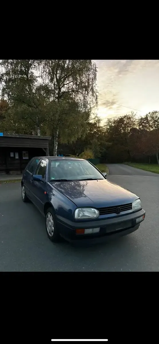 Gebraucht VW Golf III 60 PS (44 kW) 1994 Blau Limousine