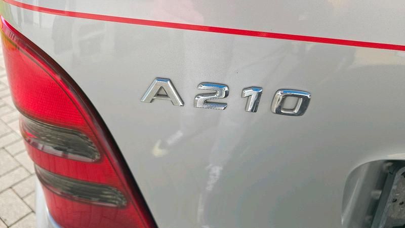 Gebraucht Mercedes A210 140 PS (102 kW) 2002 Silber Limousine