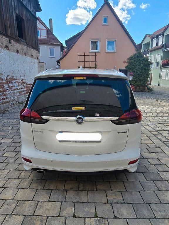 Gebraucht Opel Zafira Tourer 170 PS (125 kW) 2017 Weiß Van / Kleinbus
