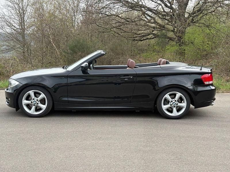 Gebraucht BMW 120 Cabriolet Performance 177 PS (130 kW) 2010 Schwarz Cabrio