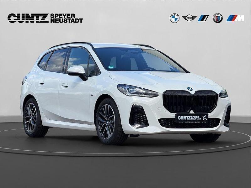 Gebraucht BMW 220 Active Tourer Performance 170 PS (125 kW) 2025 Weiß Van / Kleinbus