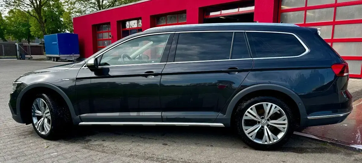 Gebraucht VW Passat Alltrack 190 PS (139 kW) 2020 Grau Kombi