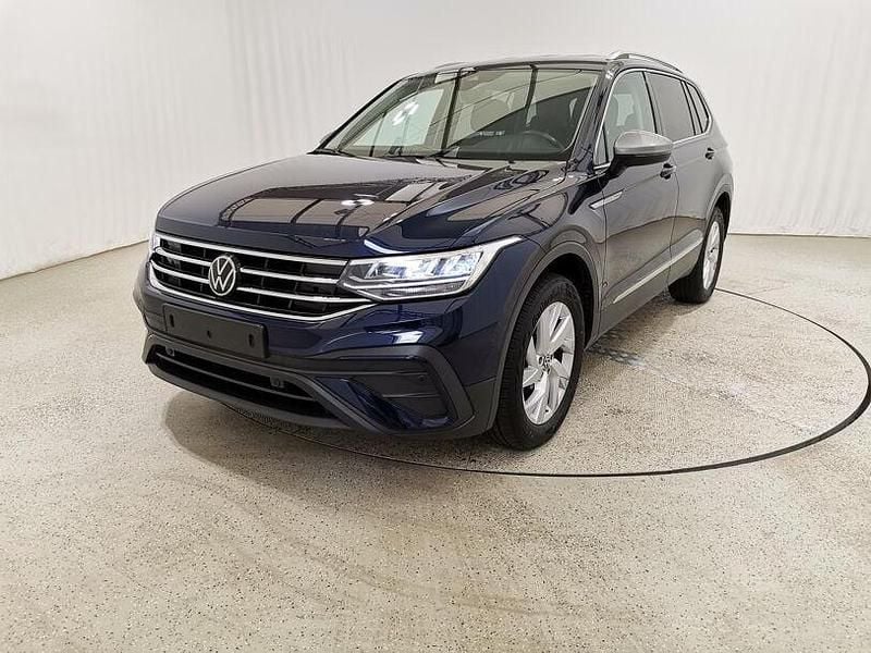 Gebraucht VW Tiguan Allspace Life 150 PS (110 kW) 2022 Atlantic blue metallic SUV