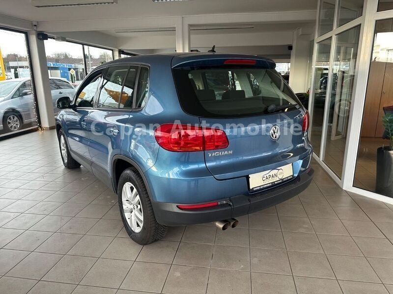Gebraucht VW Tiguan Trendline 122 PS (89 kW) 2015 Blau SUV