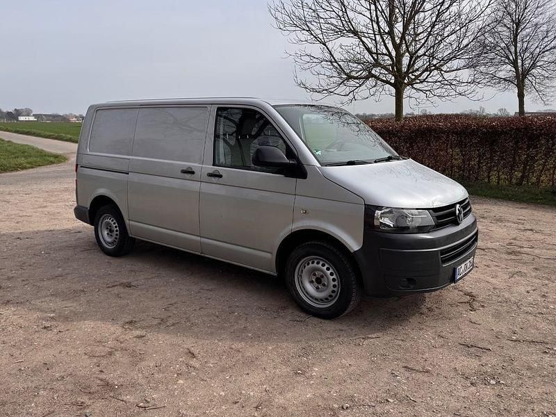 Gebraucht VW Transporter 84 PS (61 kW) 2011 Silber Van