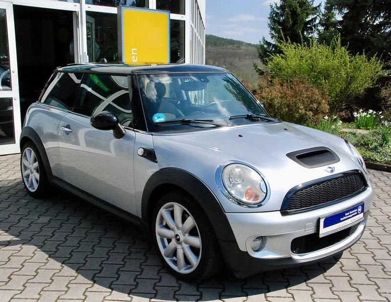 Używany Mini Cooper S 174 KM (127 kW) 2007 Srebrny Hatchback