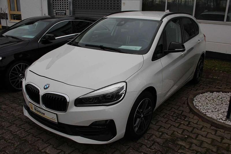 Gebraucht BMW 218 140 PS (102 kW) 2019 Alpinweiss iii Van / Kleinbus