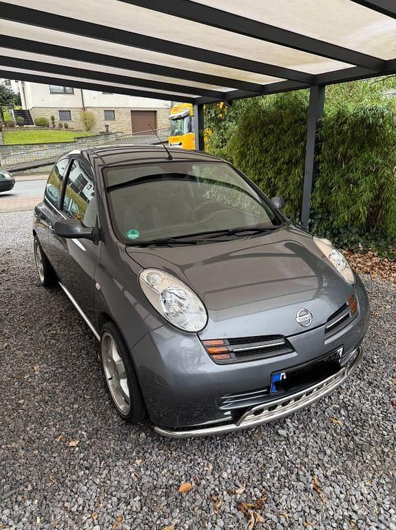 Grau Gebraucht 2005 Nissan Micra Acenta Limousine | 2.200 € (Fairer Preis) - Bild 1/4