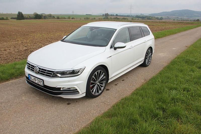 Gebraucht VW Passat R-line 239 PS (175 kW) 2015 Weiß Kombi