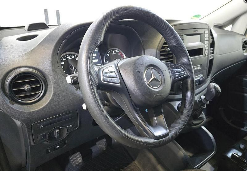 Gebraucht Mercedes Vito 163 PS (119 kW) 2020 Weiß Van