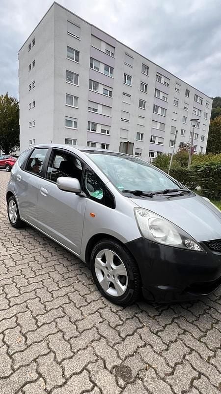 Gebraucht Honda Jazz 90 PS (66 kW) 2010 Grau Kleinwagen
