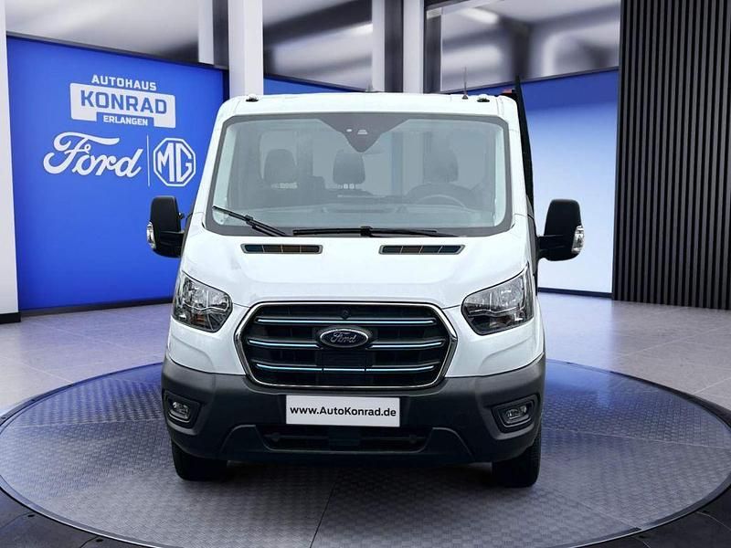 Gebraucht Ford E-Transit Trend 135 kW (184 PS) 2024 Weiß Van